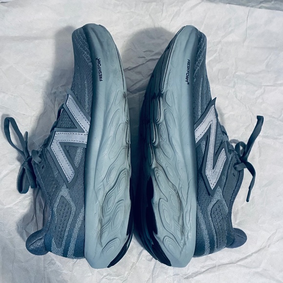 W8/M6.5D Fresh Foam 1080 X Sneakers - Picture 6 of 12